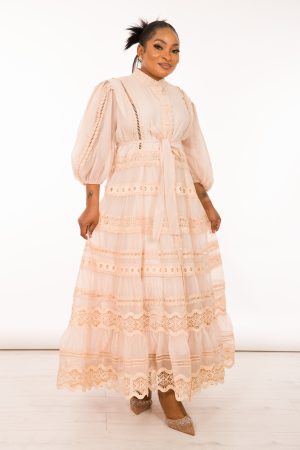 beige-lace-tired-dress